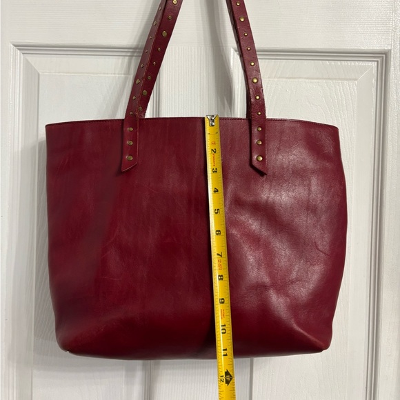 Lucky Brand Large Red Leather Tote Bag Zipper Close Studded Handles - Picture 11 of 14